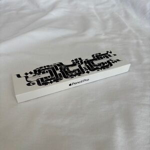Apple Pencil Pro Just the Box